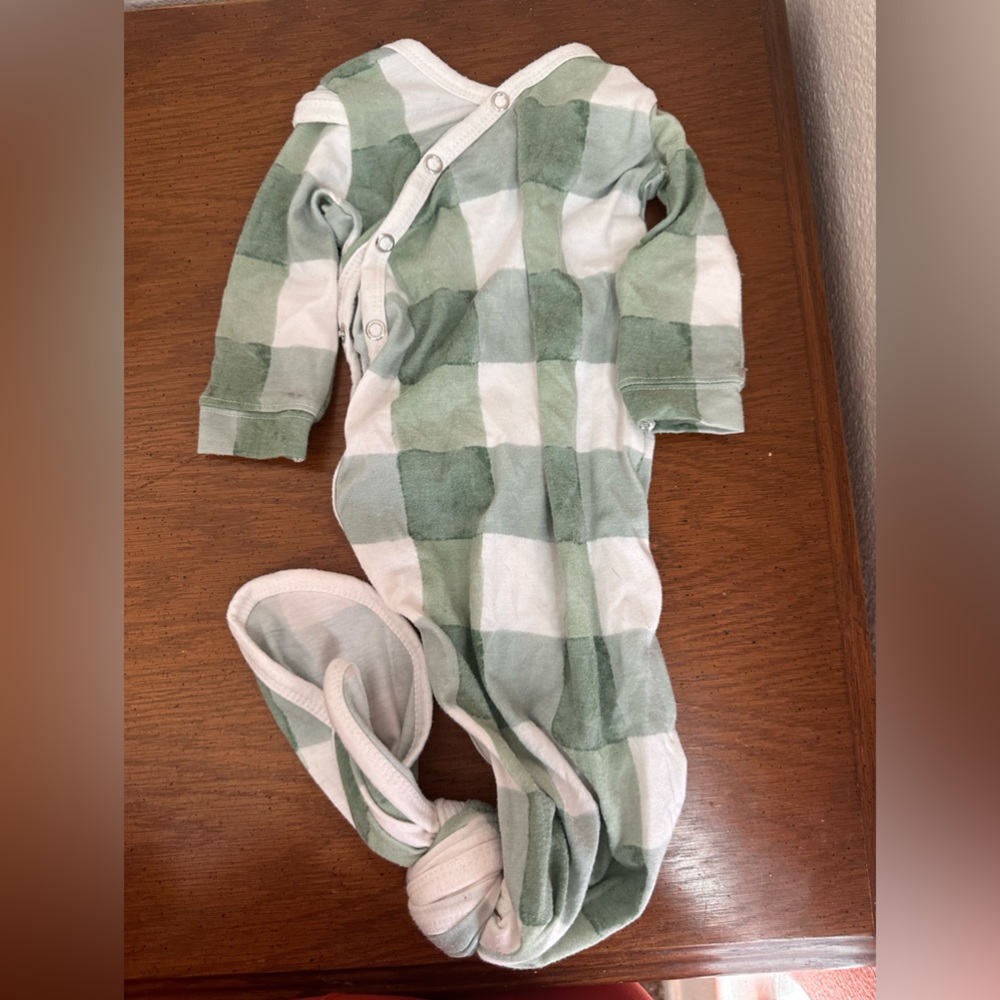 Baby clothes